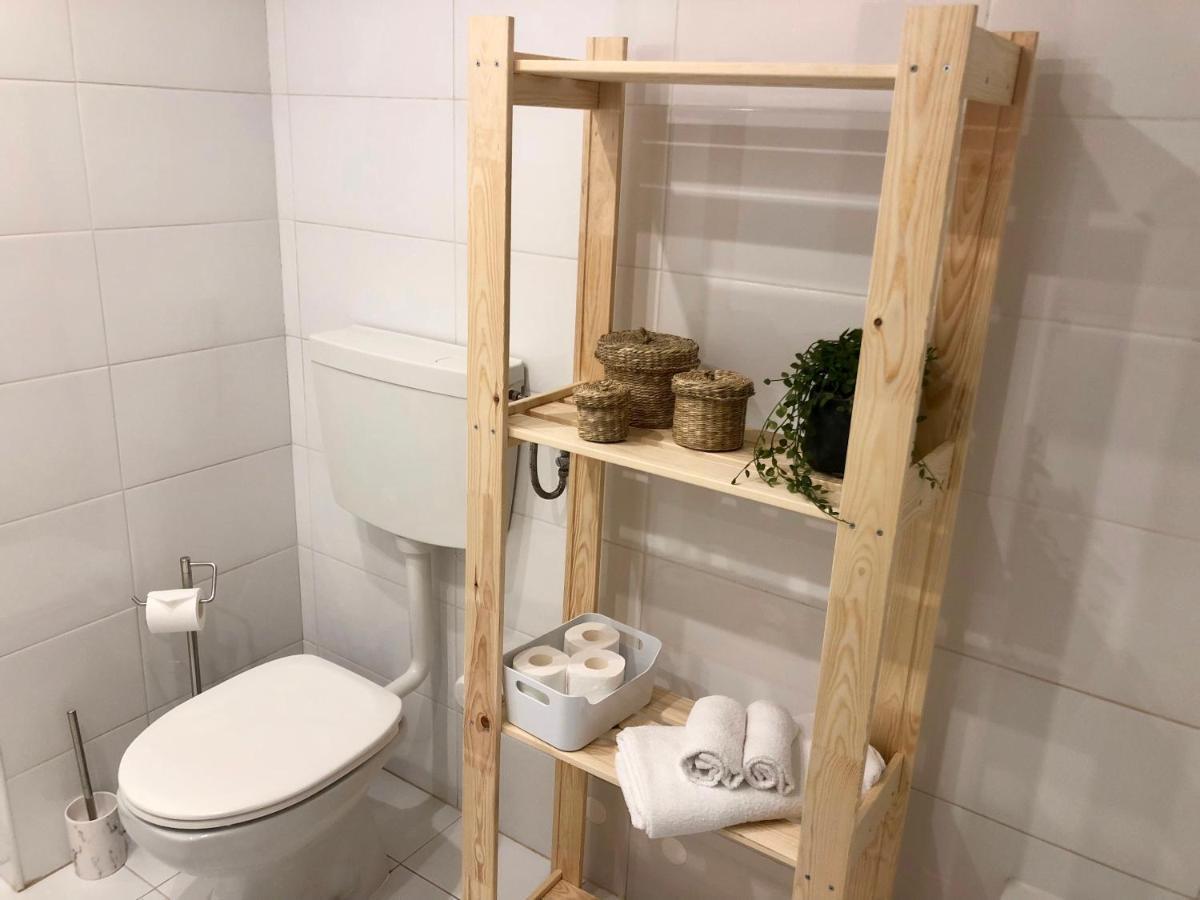 Cozy And Stylish Studio Apt Just 800M From The Beach - New On Booking! 알부페이라 외부 사진
