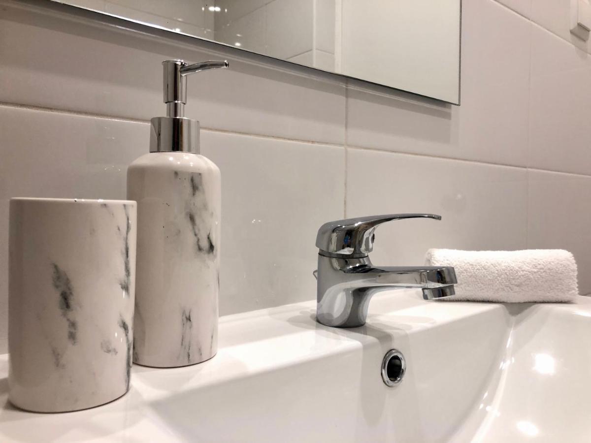 Cozy And Stylish Studio Apt Just 800M From The Beach - New On Booking! 알부페이라 외부 사진
