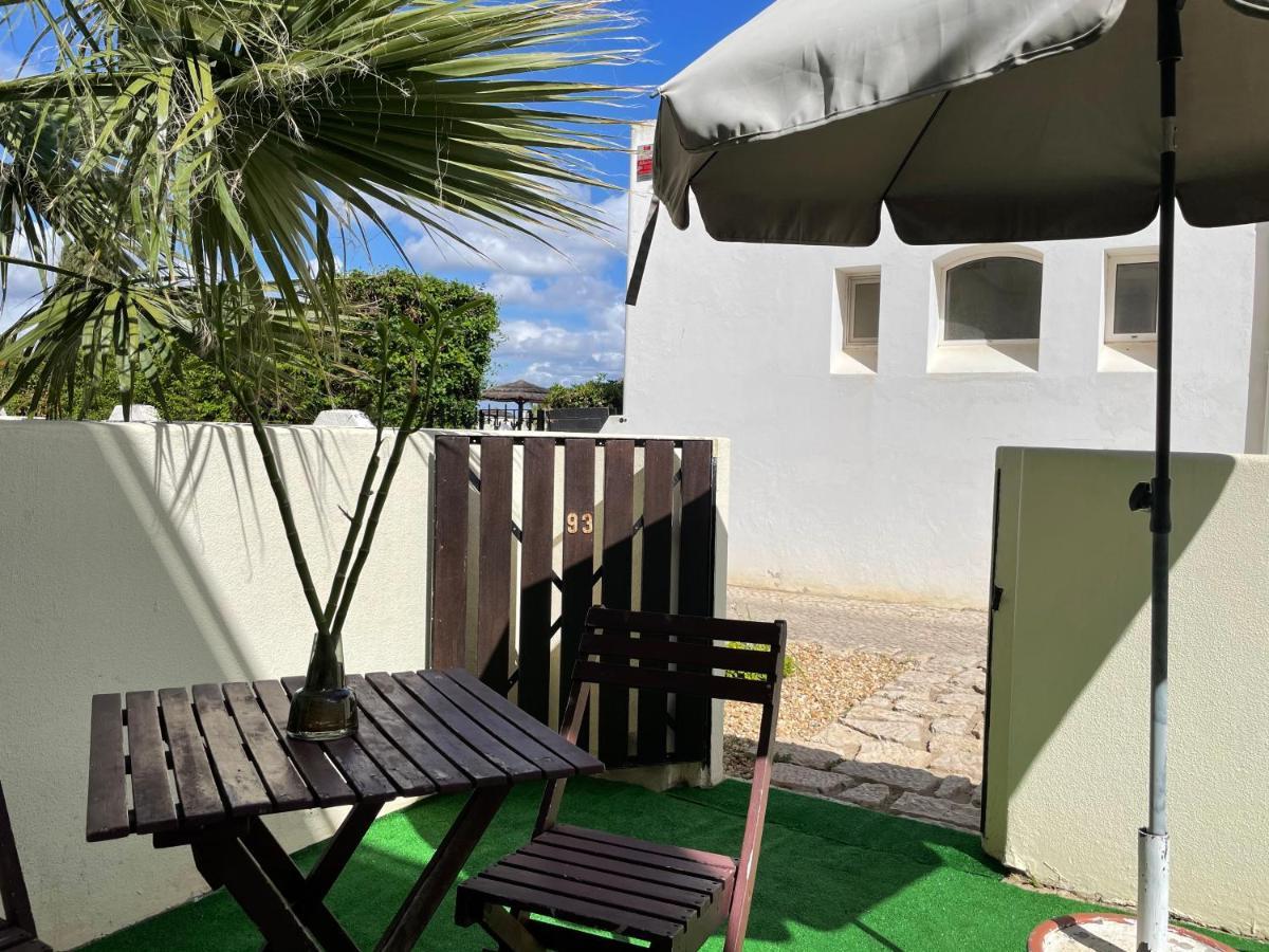 Cozy And Stylish Studio Apt Just 800M From The Beach - New On Booking! 알부페이라 외부 사진