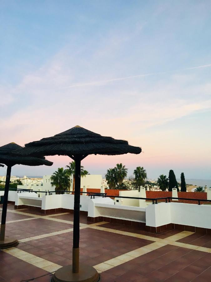 Cozy And Stylish Studio Apt Just 800M From The Beach - New On Booking! 알부페이라 외부 사진