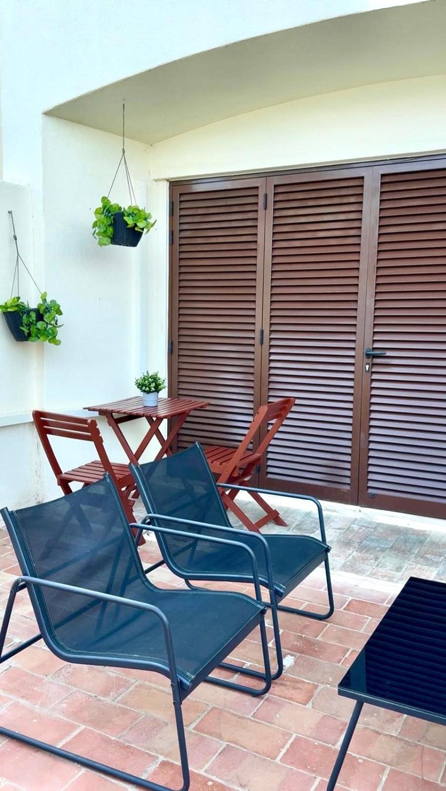 Cozy And Stylish Studio Apt Just 800M From The Beach - New On Booking! 알부페이라 외부 사진